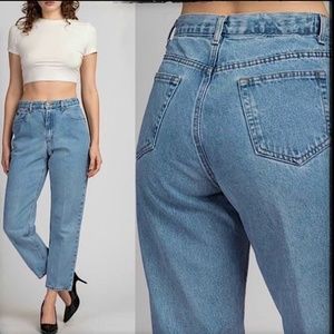 Limited Y2K 90's VTG Rigid Quality Denim High Waisted Relaxed Tapered Mom Jeans